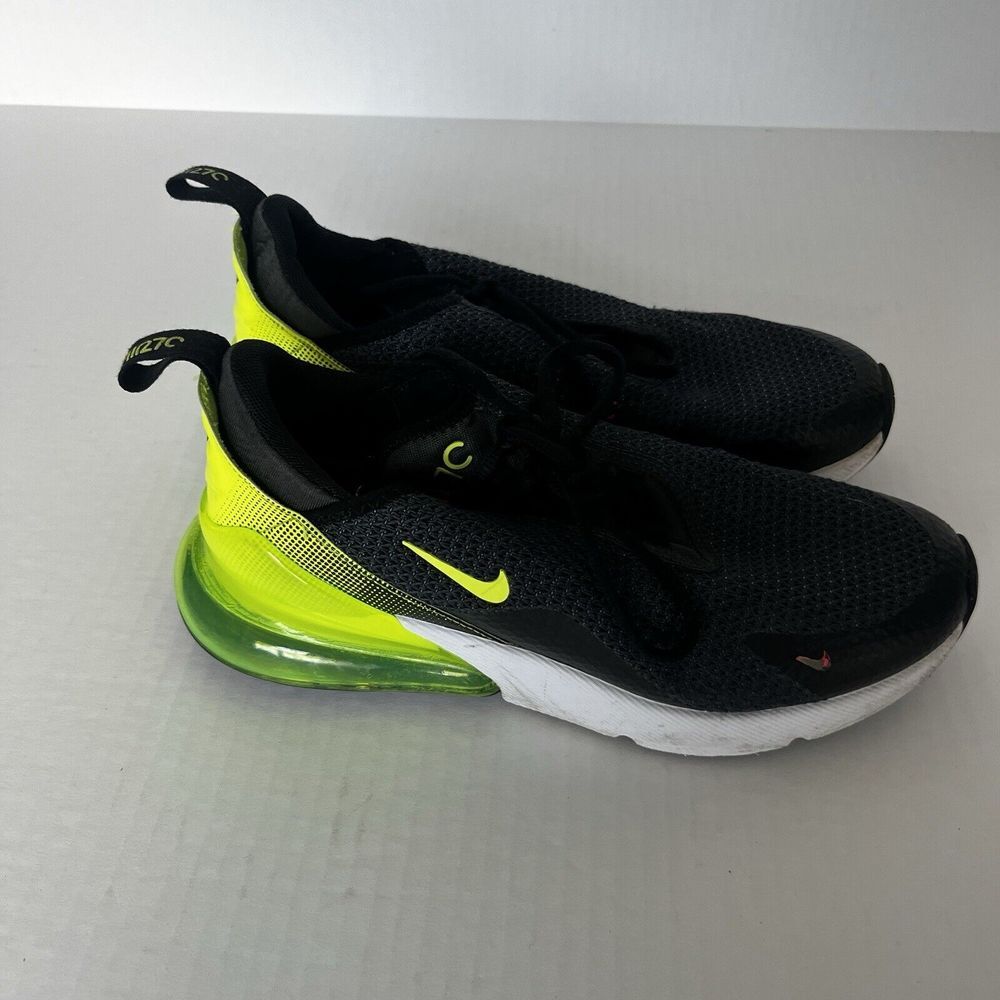 Nike Black and Neon Green 270C - Picture 4 of 8